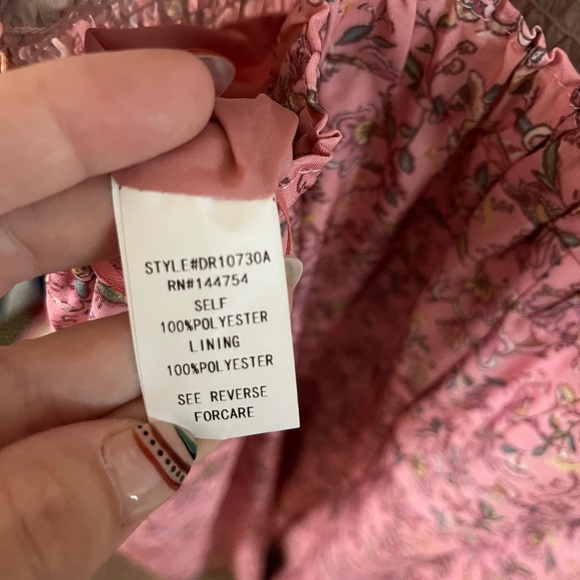 NWT Davi & Dani pink smocked jumpsuit - Picture 5 of 5